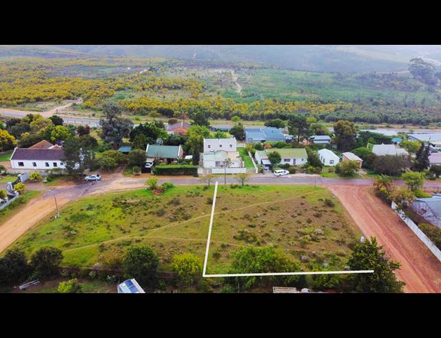 1,113M² VACANT LAND FOR SALE IN BOT RIVER AVENUES